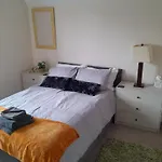 דירה Hi Ho Steps On Windermere באונס-און-ווינדרמיר