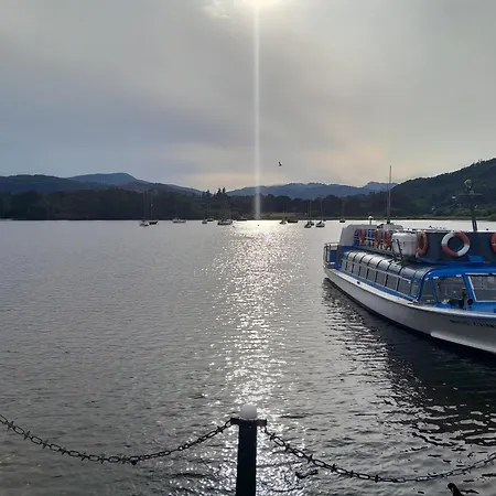 Hi Ho Steps On Windermere * Bowness-on-Windermere
