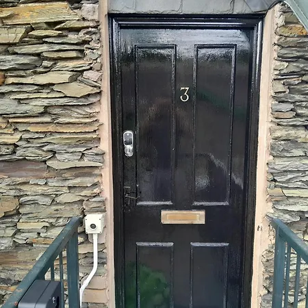 Hi Ho Steps On Windermere Apartment