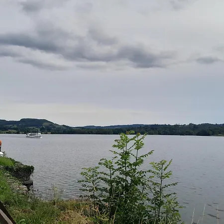 Hi Ho Steps On Windermere באונס-און-ווינדרמיר