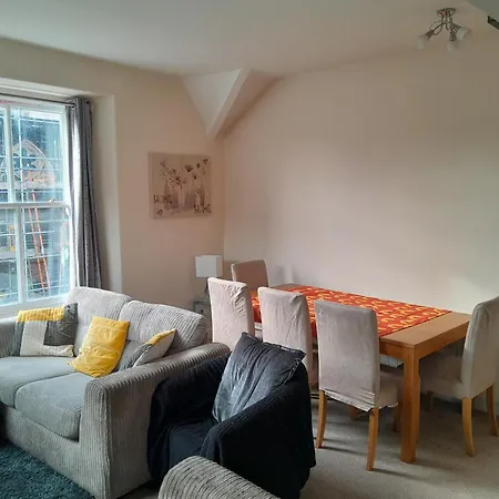 Hi Ho Steps On Windermere באונס-און-ווינדרמיר